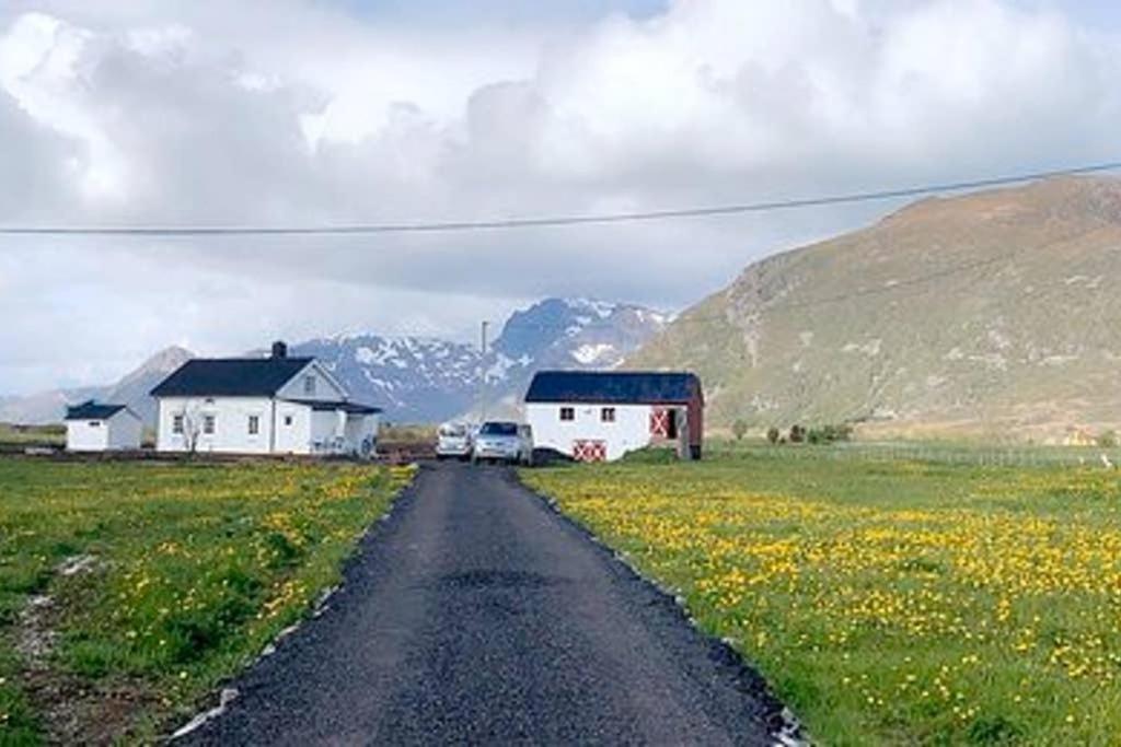Unique Barnhouse In Amazing Gimsoy In Lofoten Saupstad  Exterior photo